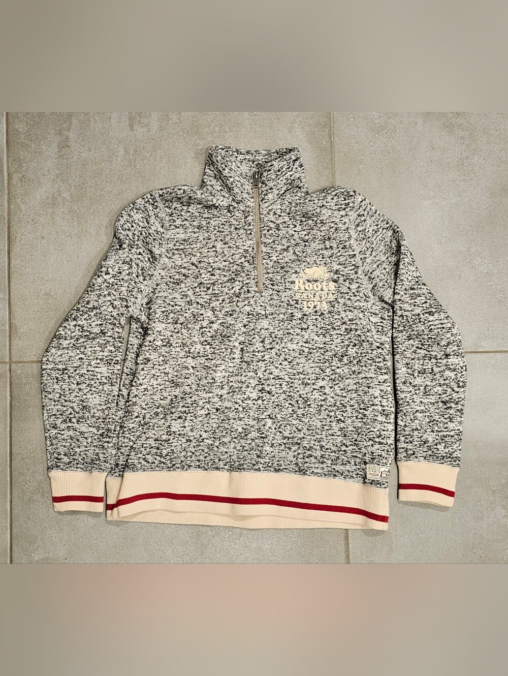 Roots Canada Cabin Collection Quarter Zip Pullover -Large